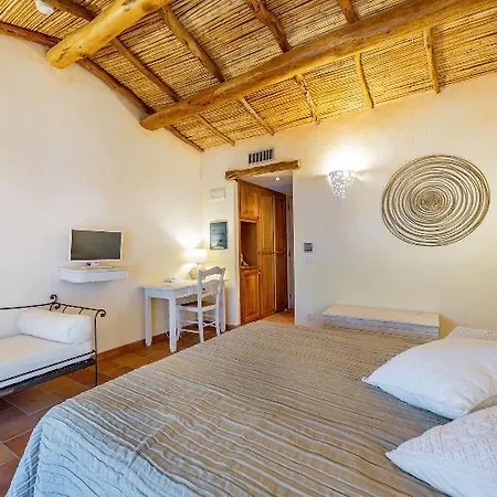 Hotel S'olias
